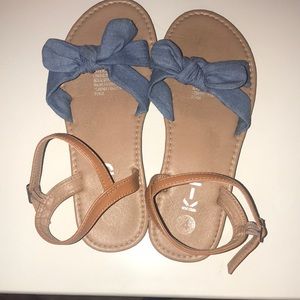 Girls sandals